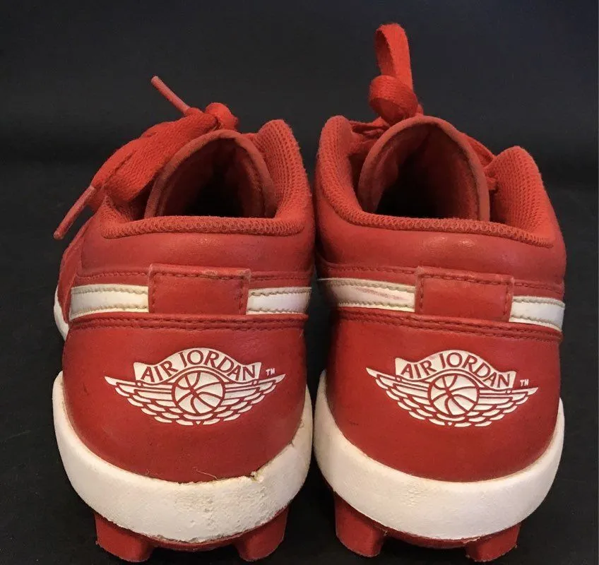 Nike Men's Red Baseball Cleats - Size 8