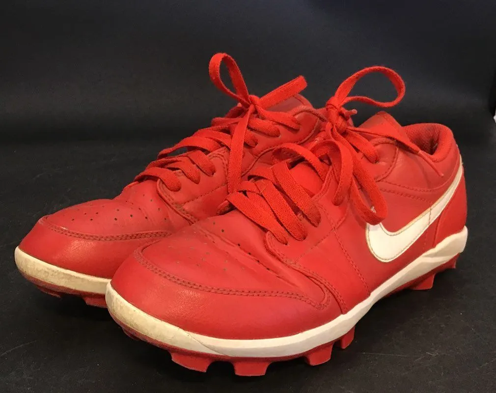 Nike Men's Red Baseball Cleats - Size 8